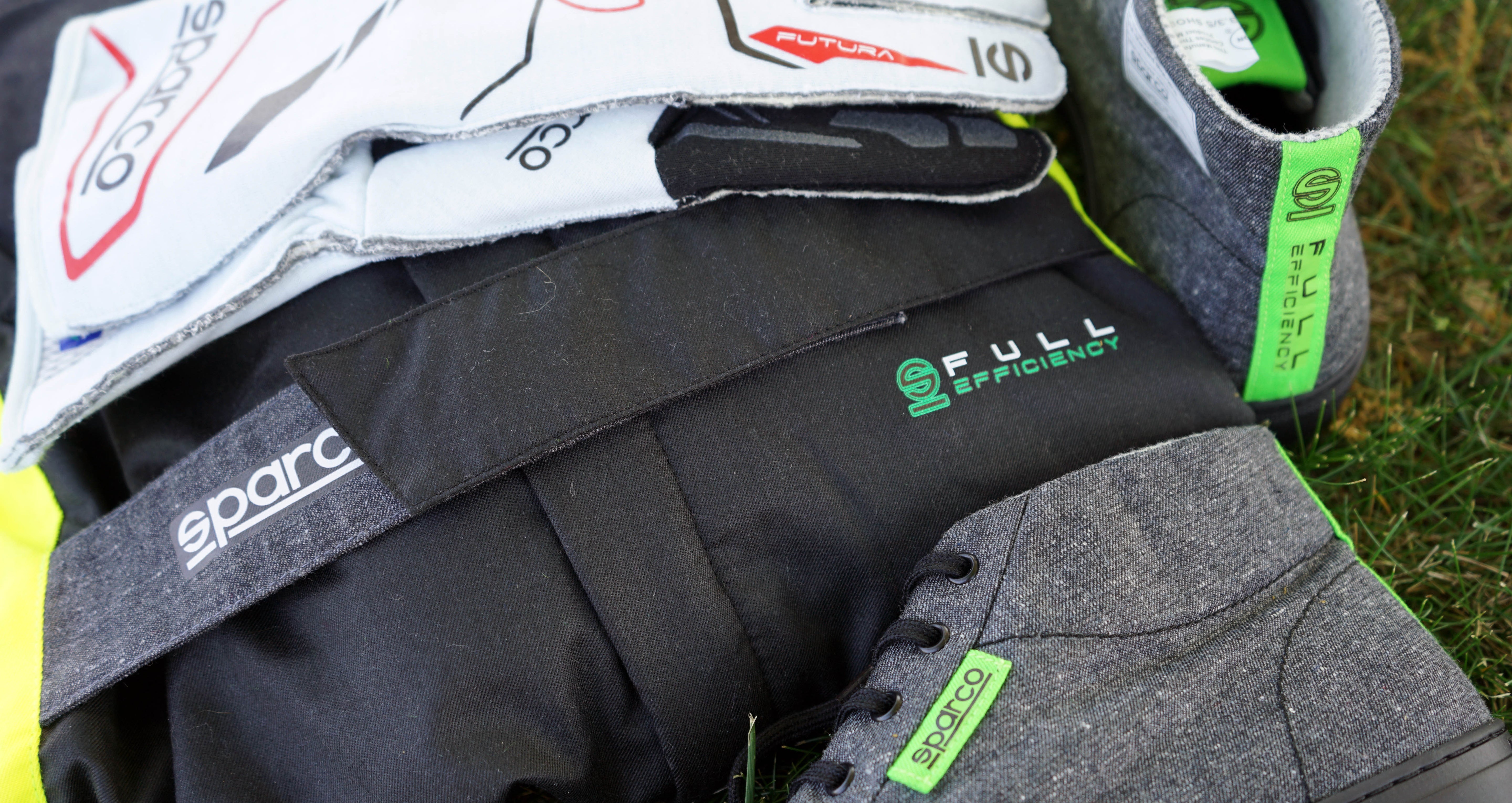 Sparco Futura Racing Line